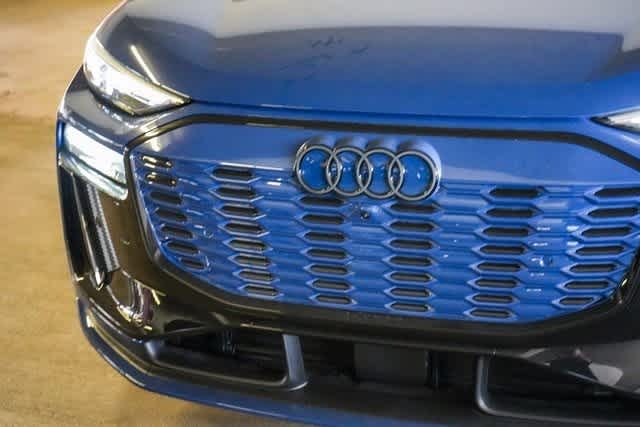 Thumbnail: 2025 Audi SQ6 e-tron - 9