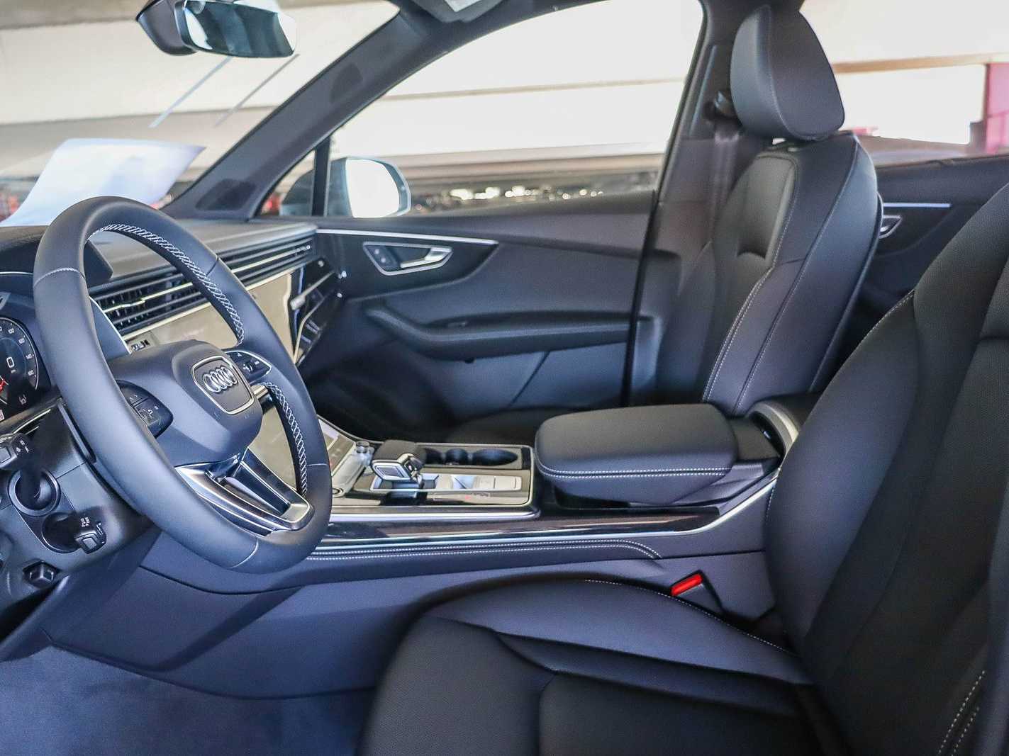 Thumbnail: 2026 Audi Q7 - 19