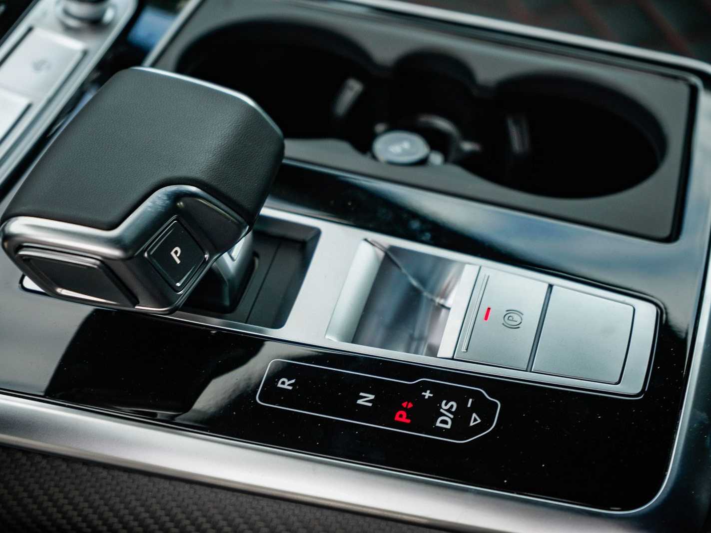 Thumbnail: 2026 Audi Q8 - 21