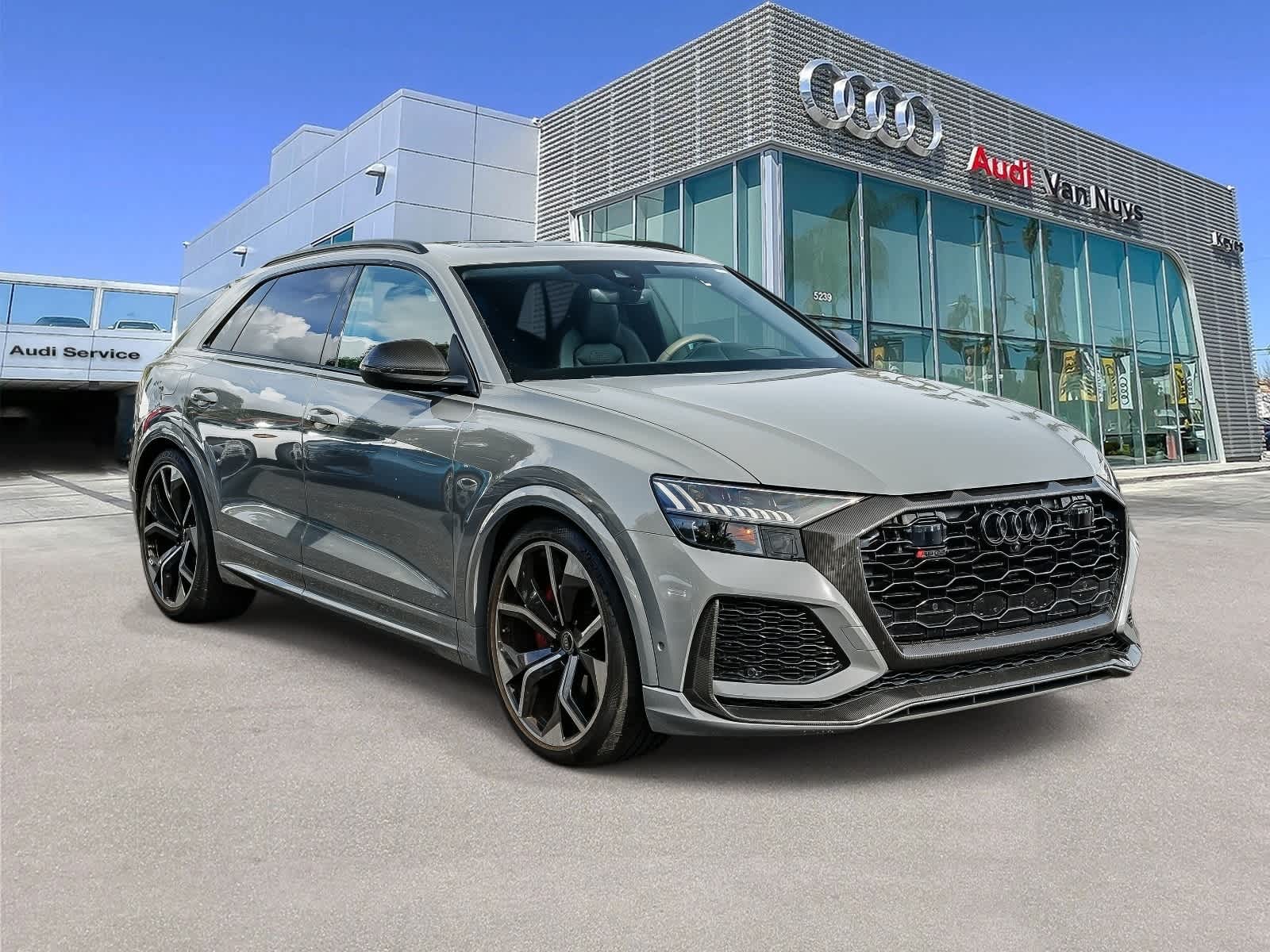 Thumbnail: 2023 Audi RS Q8 - 3