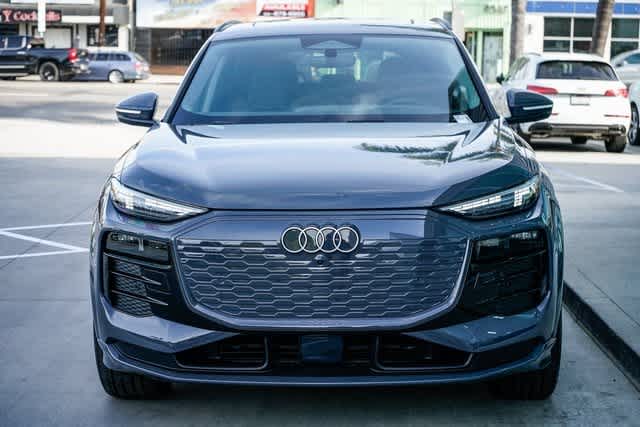 Thumbnail: 2025 Audi Q6 e-tron - 6