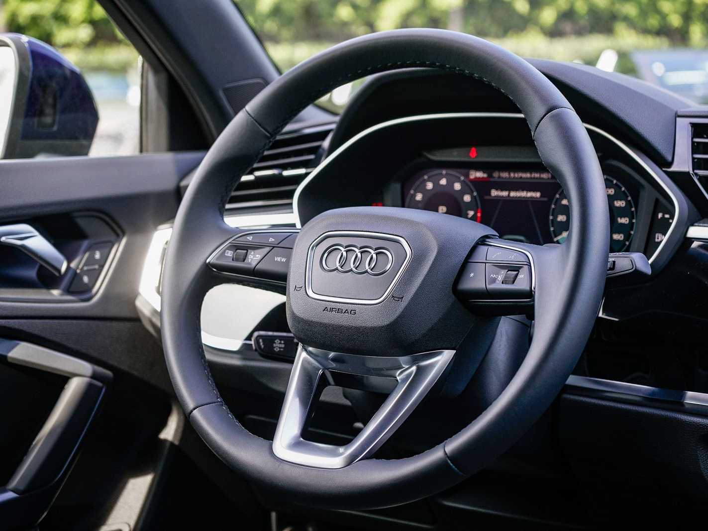 Thumbnail: 2025 Audi Q3 - 15