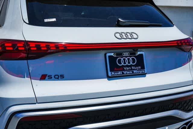 Thumbnail: 2025 Audi SQ5 - 12