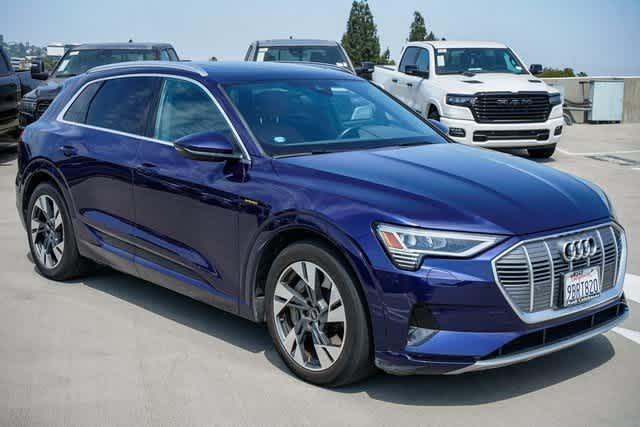 Thumbnail: 2022 Audi e-tron - 5