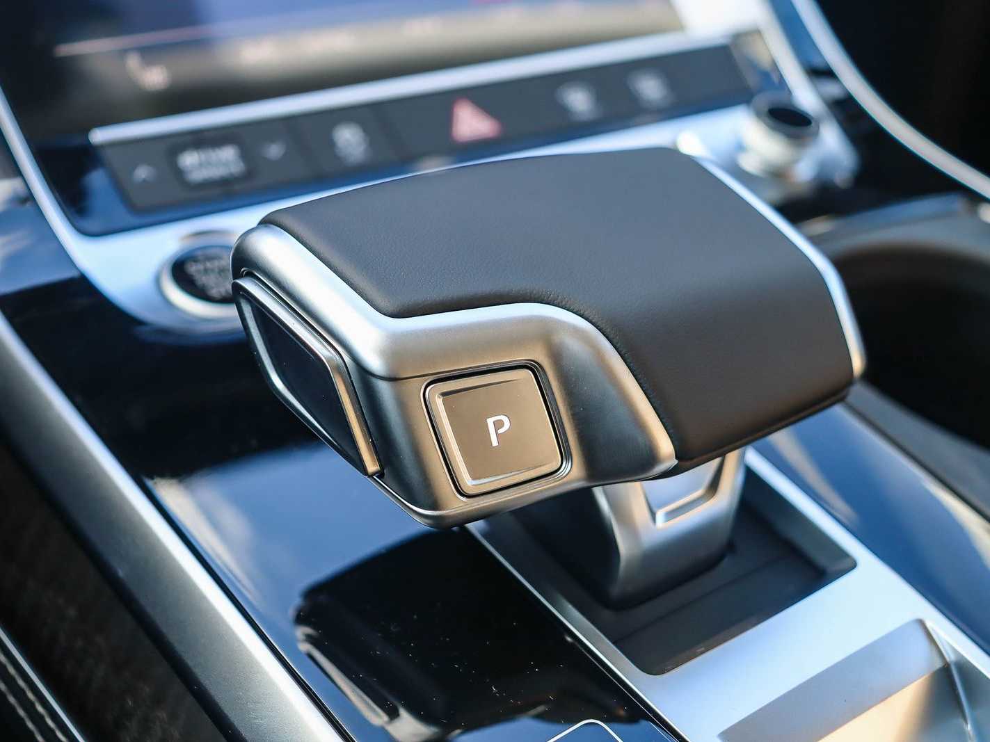 Thumbnail: 2026 Audi Q7 - 24