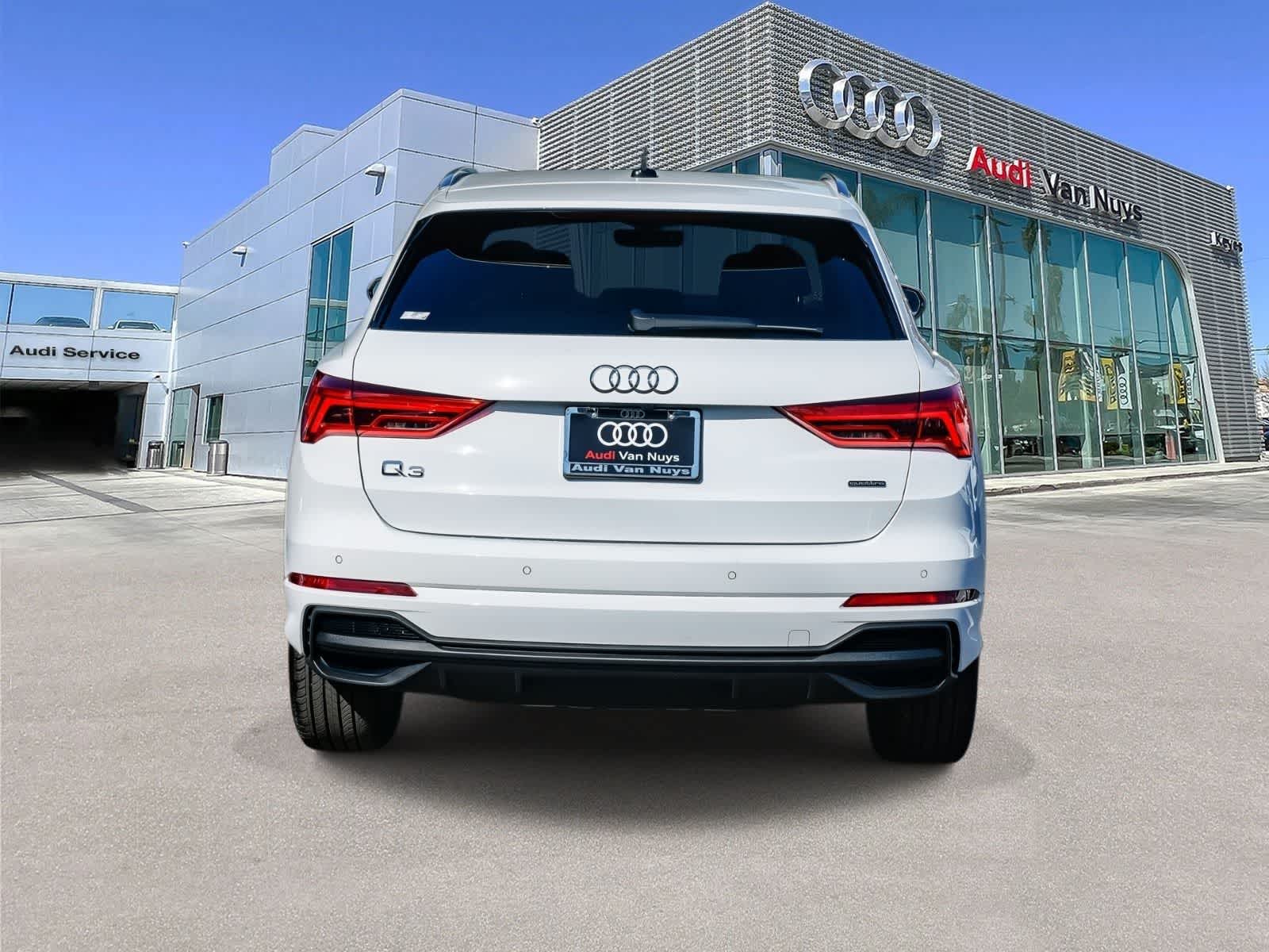 Thumbnail: 2025 Audi Q3 - 3