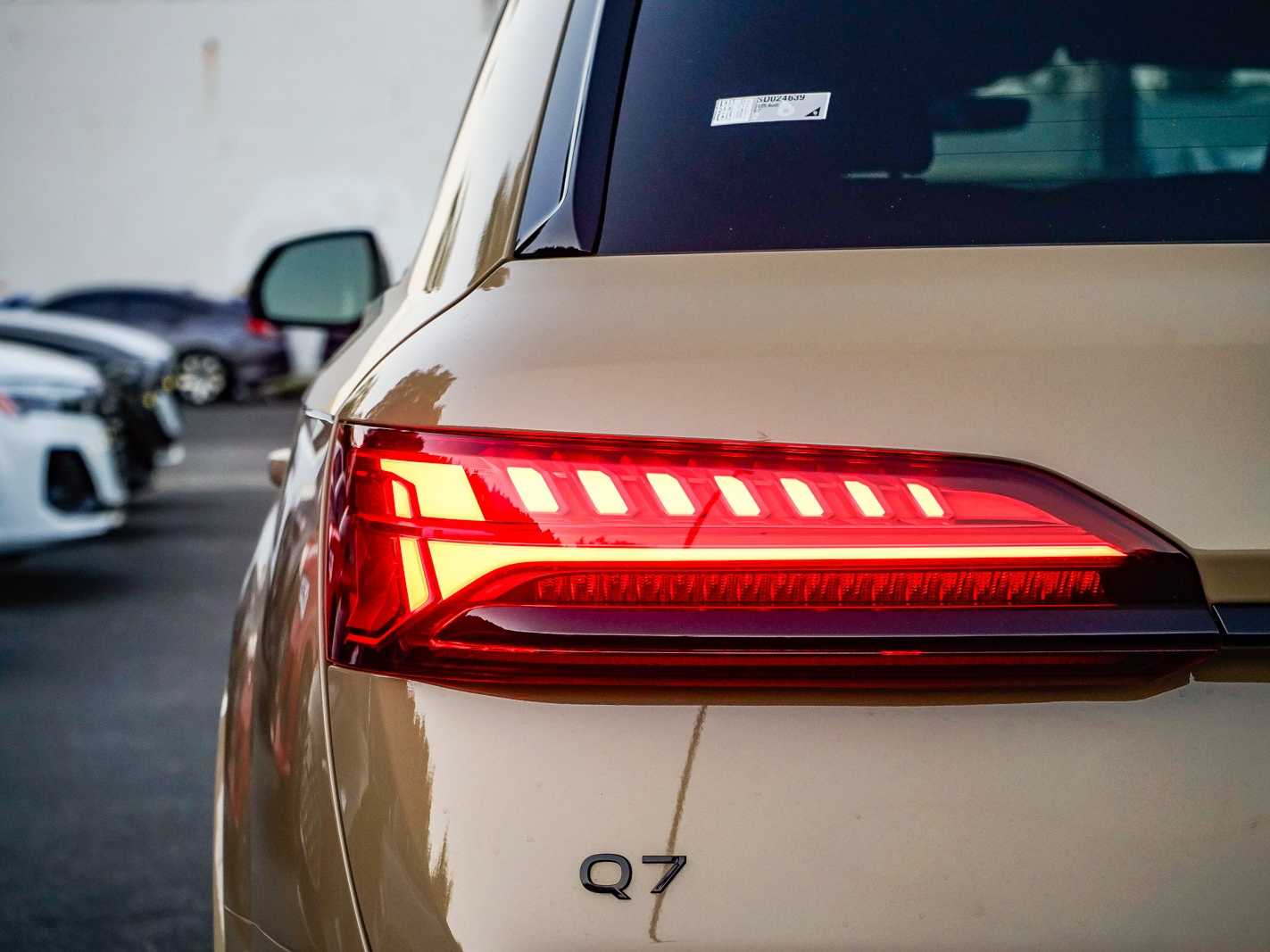 Thumbnail: 2025 Audi Q7 - 9