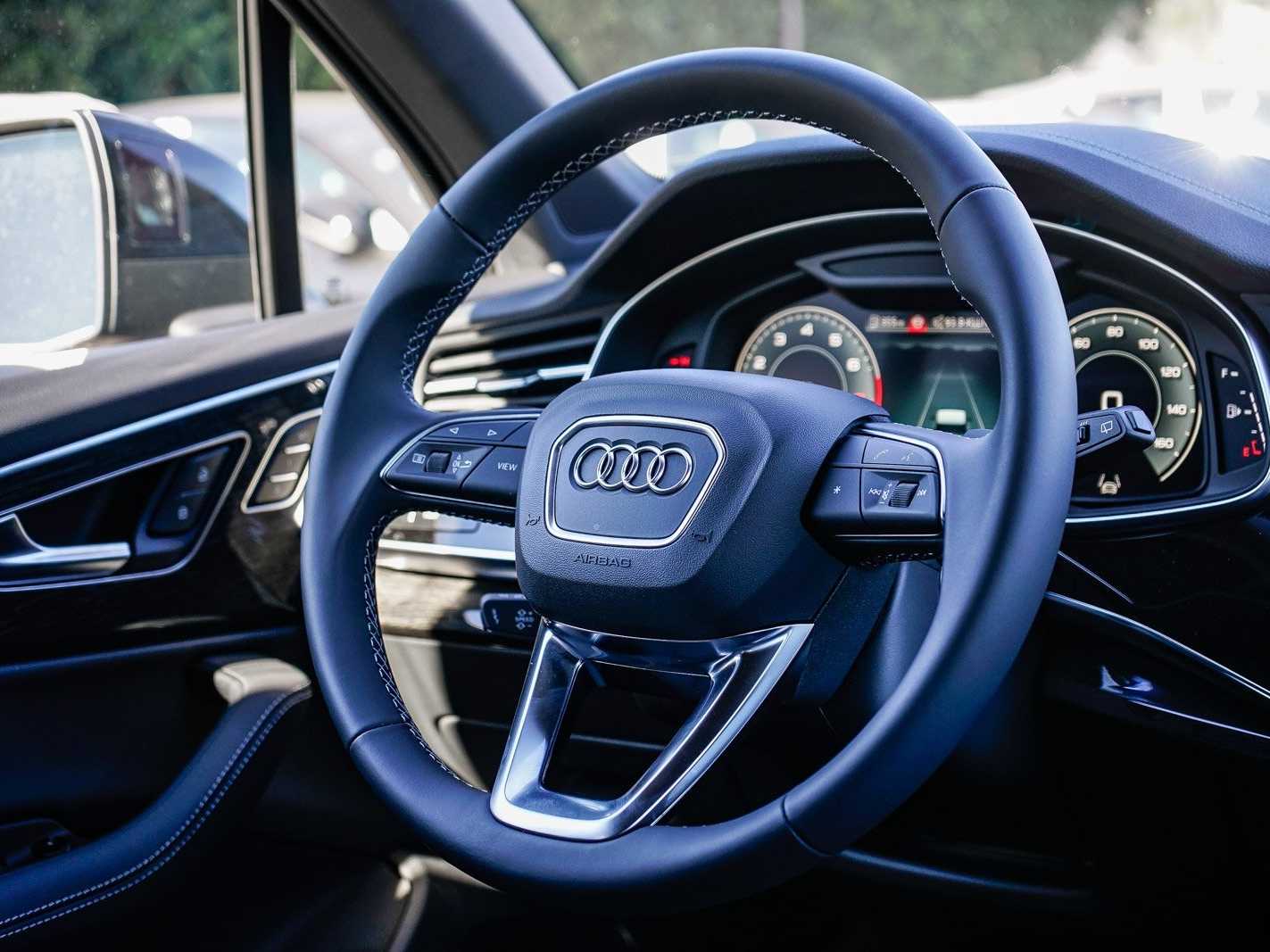 Thumbnail: 2026 Audi Q7 - 15