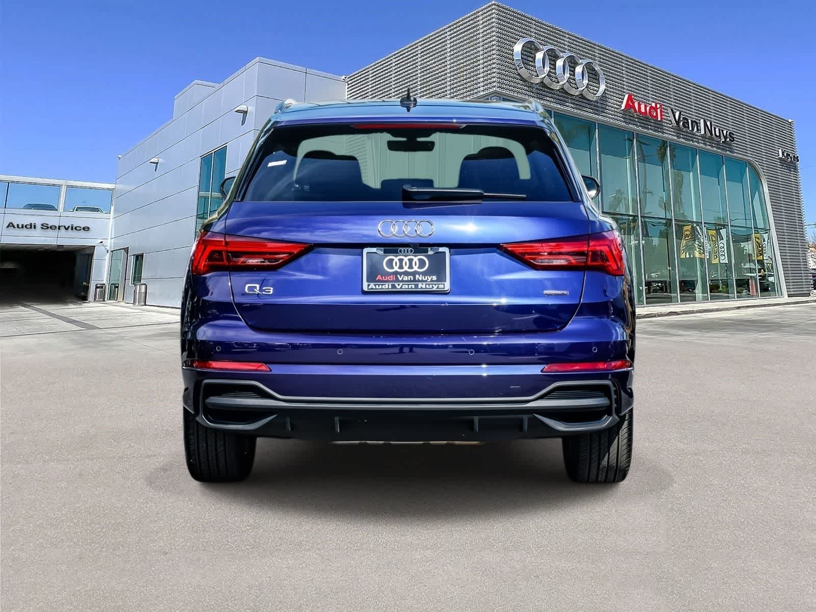 Thumbnail: 2025 Audi Q3 - 3