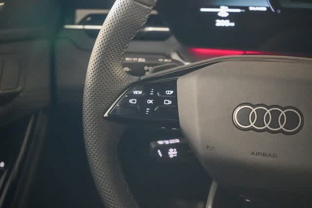 Thumbnail: 2025 Audi SQ6 e-tron - 21