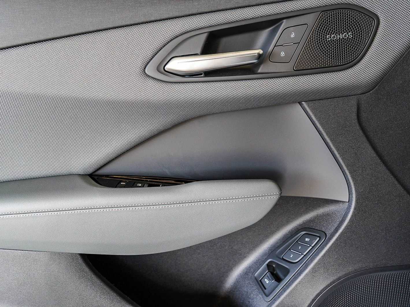 Thumbnail: 2026 Audi Q3 - 21