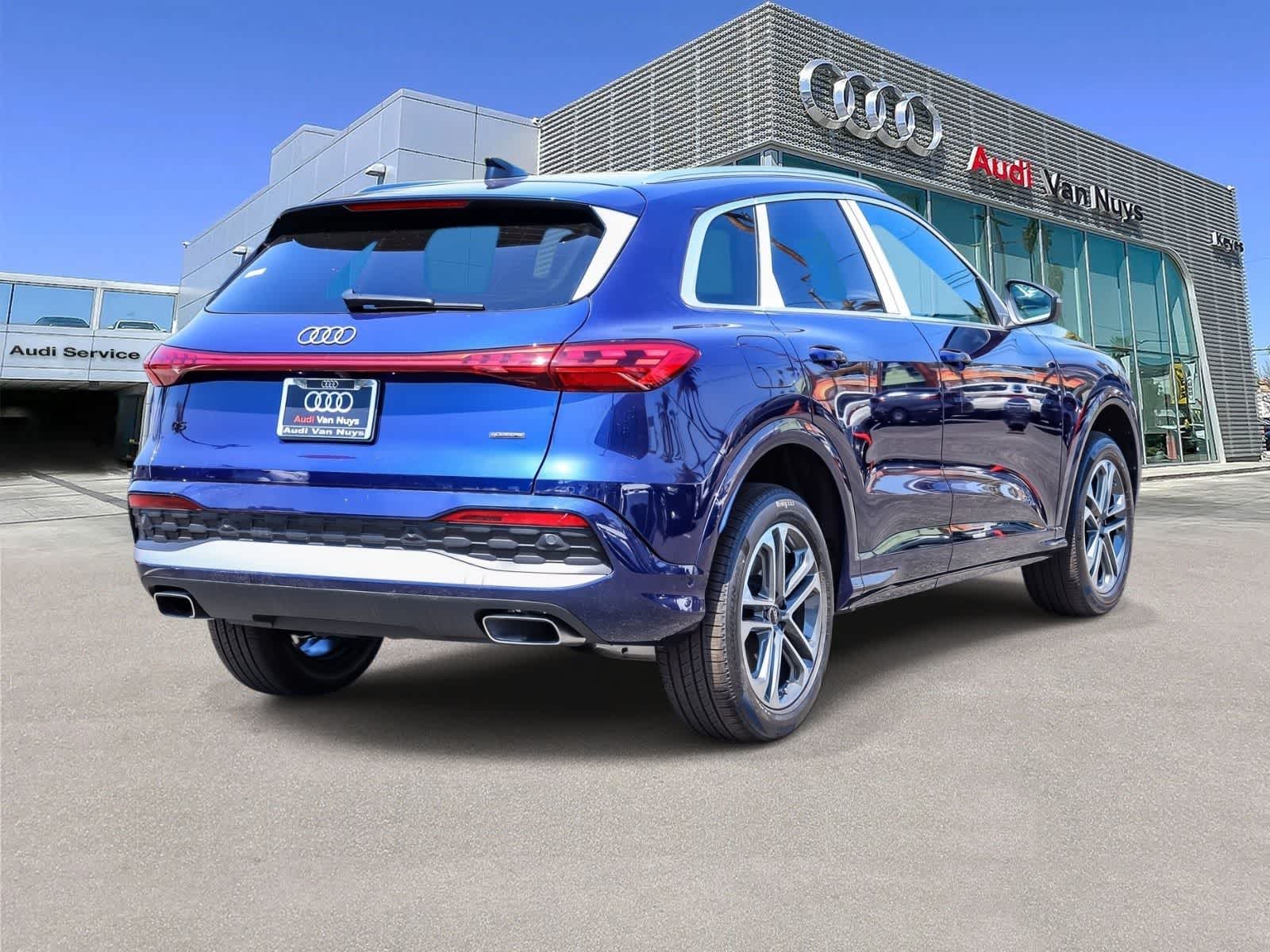 Thumbnail: 2026 Audi Q5 - 4
