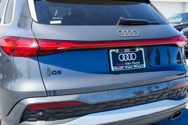 Thumbnail: 2025 Audi Q5 - 11