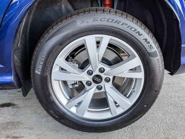 Thumbnail: 2025 Audi Q5 - 8