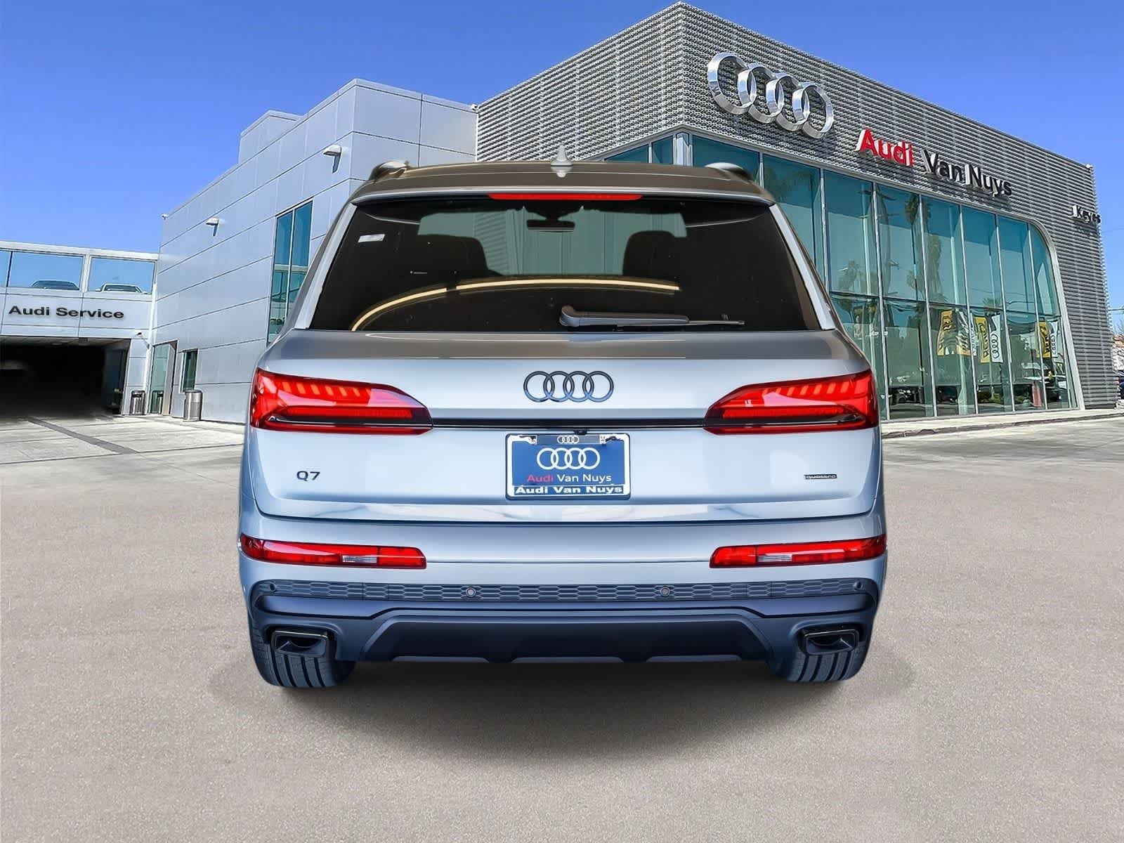 Thumbnail: 2026 Audi Q7 - 5