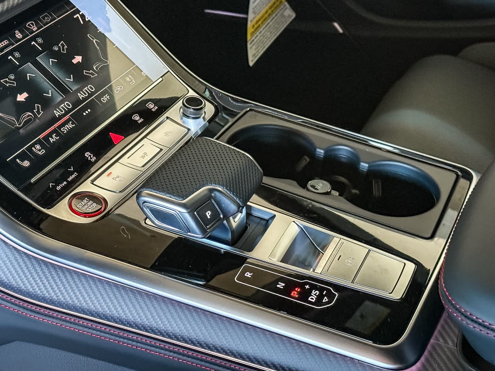 Thumbnail: 2026 Audi SQ8 - 20