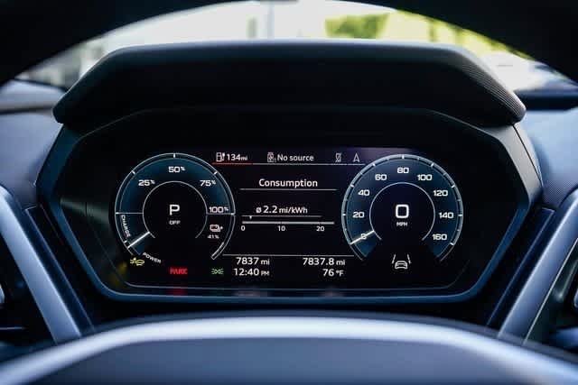 Thumbnail: 2025 Audi Q4 e-tron - 25