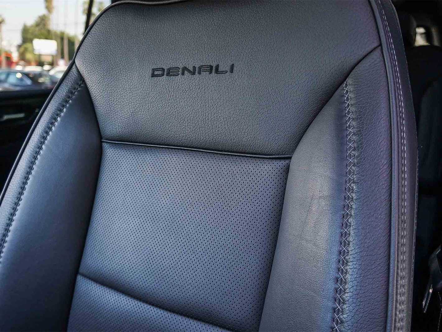 Thumbnail: 2025 GMC Yukon XL - 27