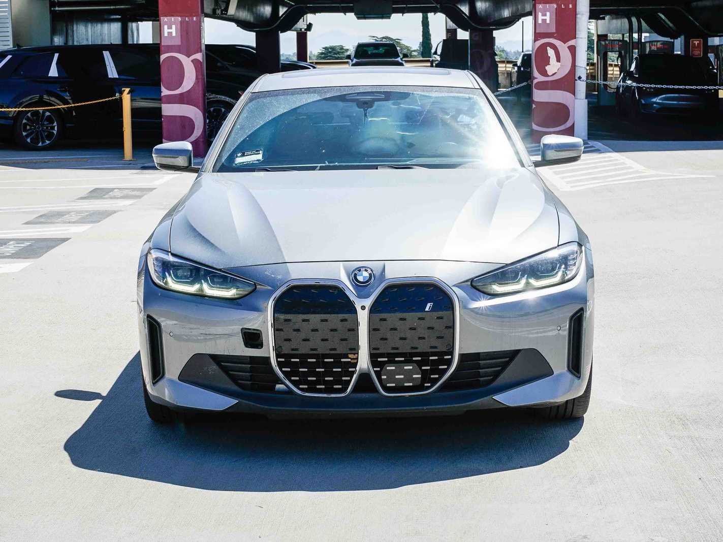 Thumbnail: 2024 BMW i4 - 6