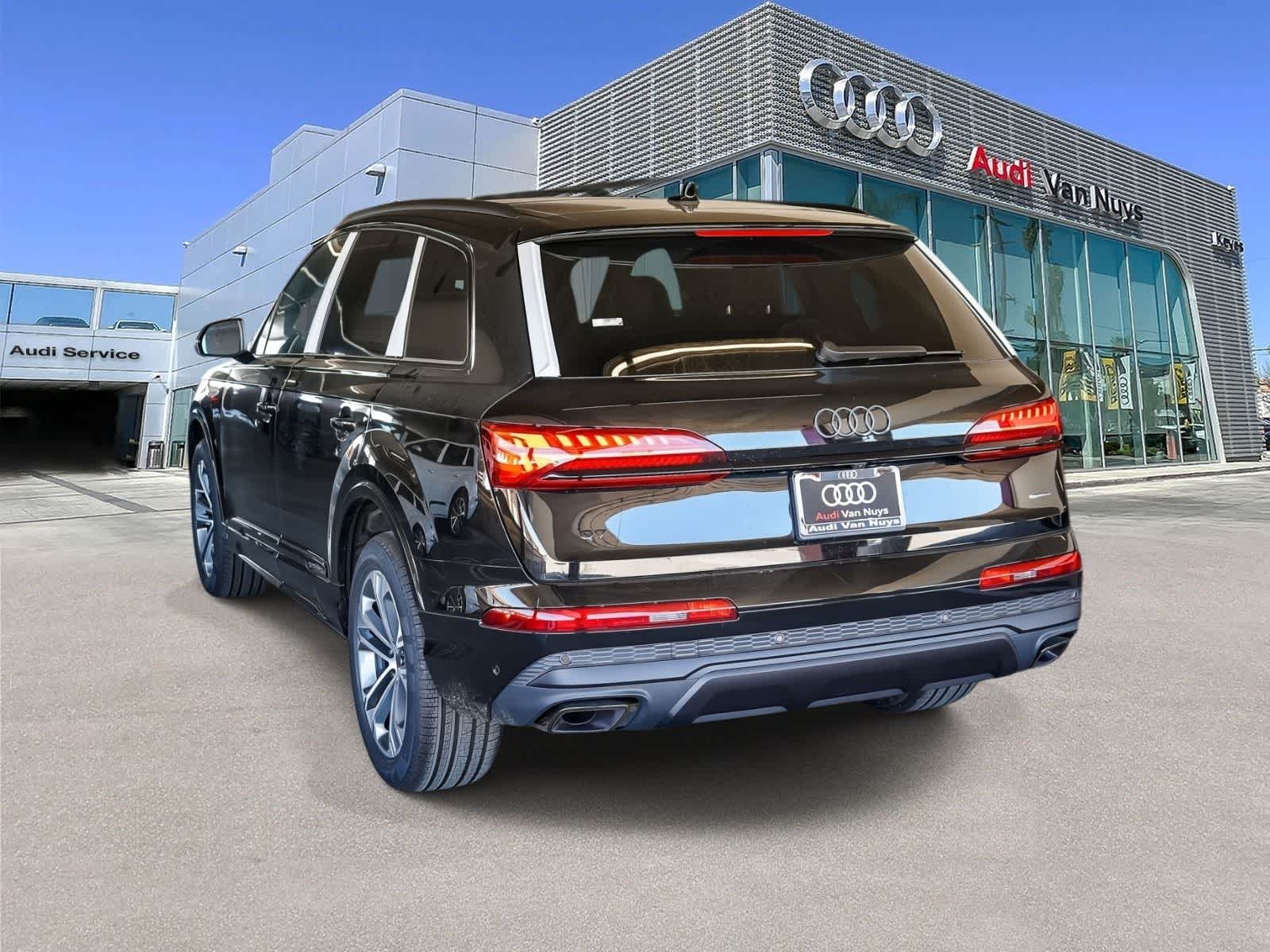 Thumbnail: 2026 Audi Q7 - 6