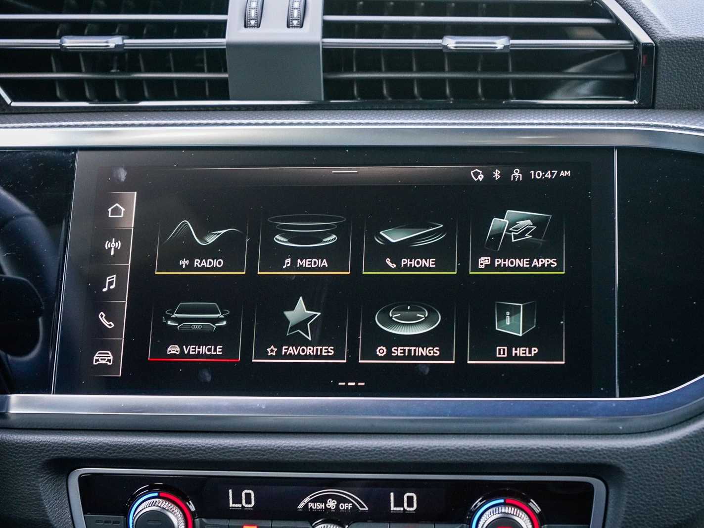 Thumbnail: 2025 Audi Q3 - 14