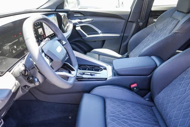 Thumbnail: 2025 Audi SQ5 - 27