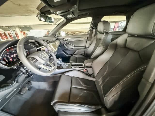 Thumbnail: 2025 Audi Q3 - 19