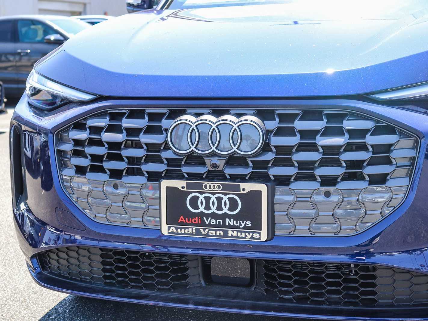Thumbnail: 2026 Audi Q5 - 8