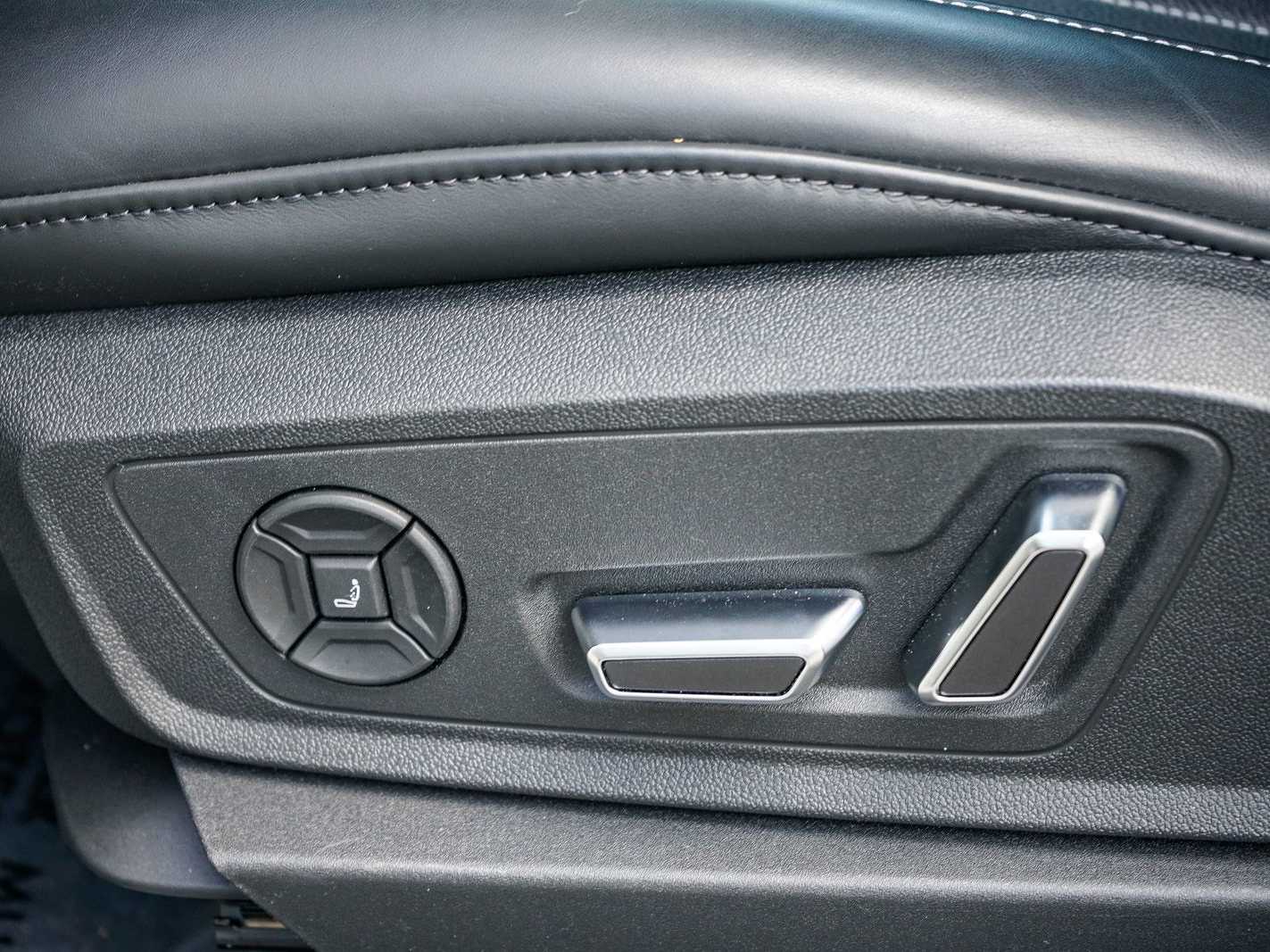 Thumbnail: 2024 Audi Q8 e-tron - 20