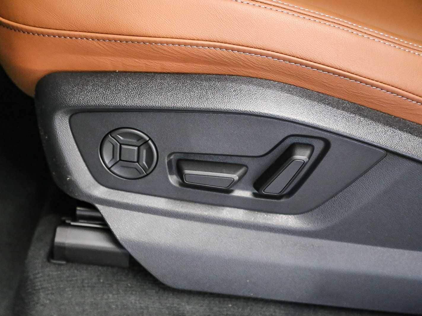 Thumbnail: 2026 Audi Q7 - 21