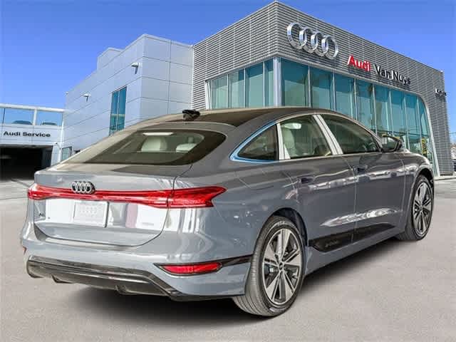 Thumbnail: 2025 Audi e-tron S - 4