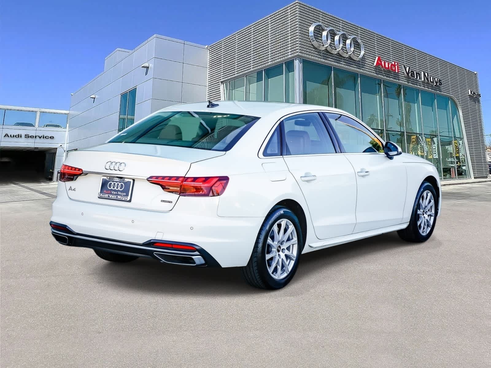 Thumbnail: 2022 Audi A4 - 4