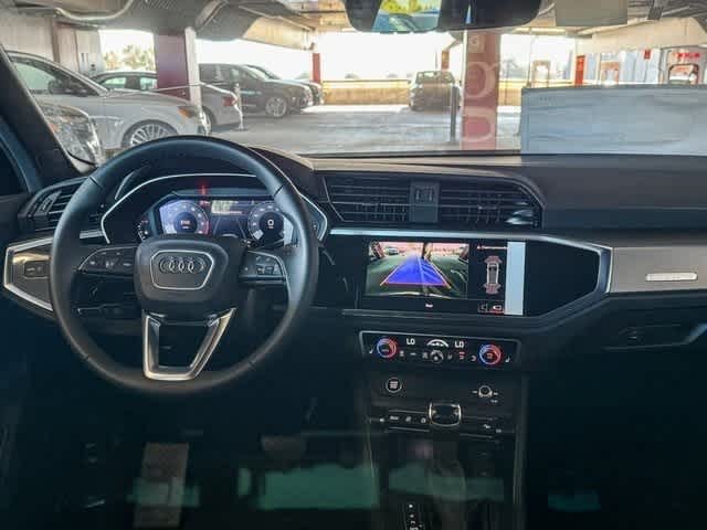 Thumbnail: 2025 Audi Q3 - 13