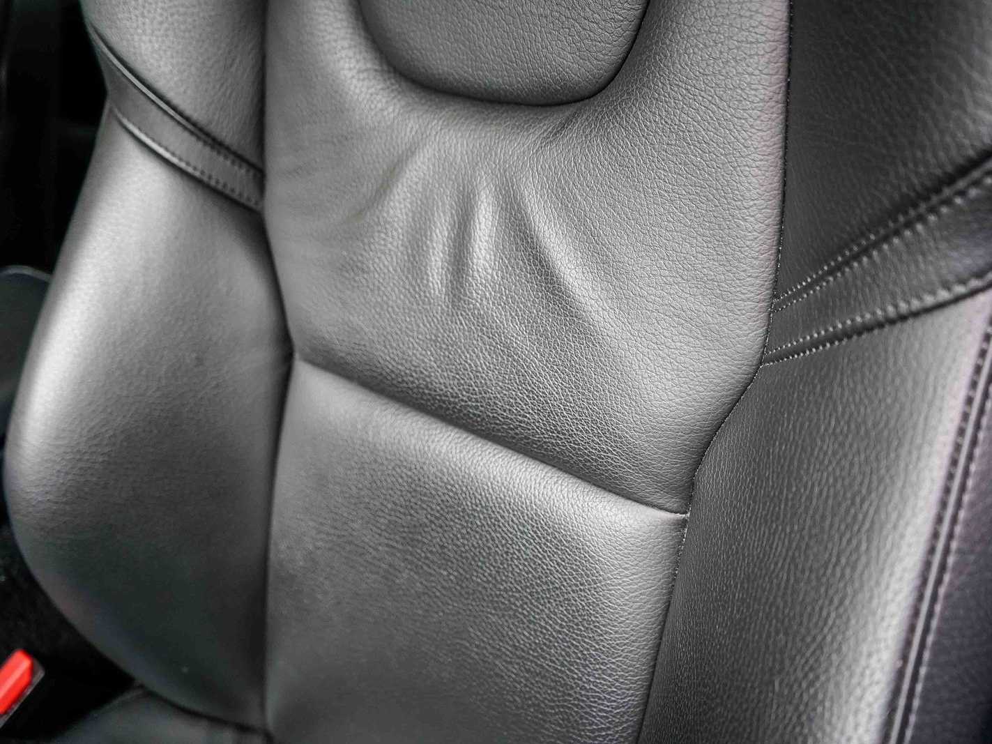 Thumbnail: 2023 Volvo S60 - 11