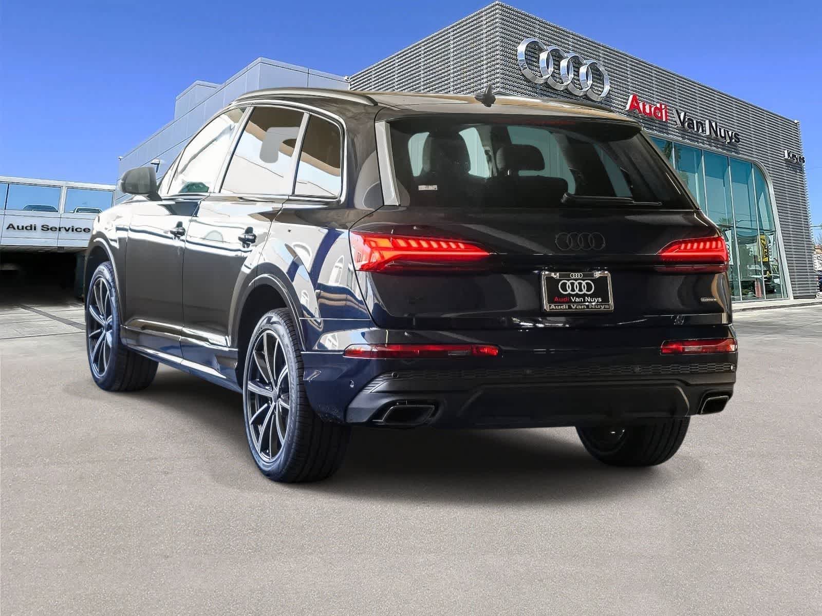 Thumbnail: 2026 Audi Q7 - 6