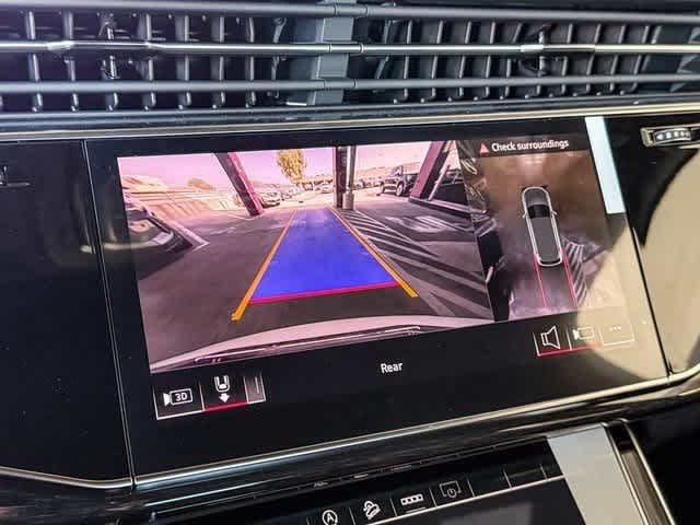 Thumbnail: 2025 Audi Q7 - 25