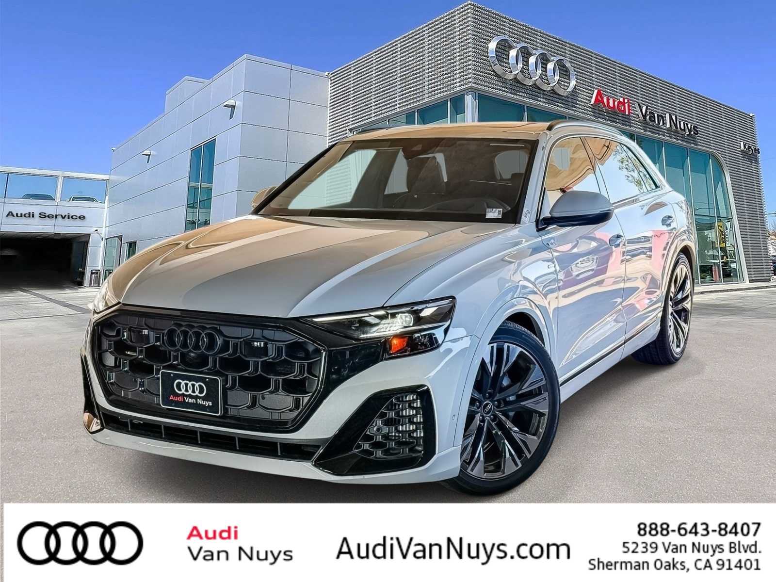 Thumbnail: 2026 Audi Q8 - 1