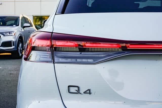 2024 Audi Q4 e-tron Premium 9