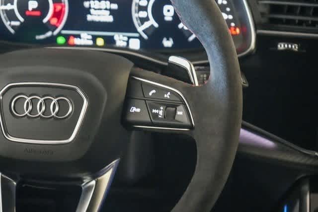 Thumbnail: 2025 Audi RS Q8 - 22