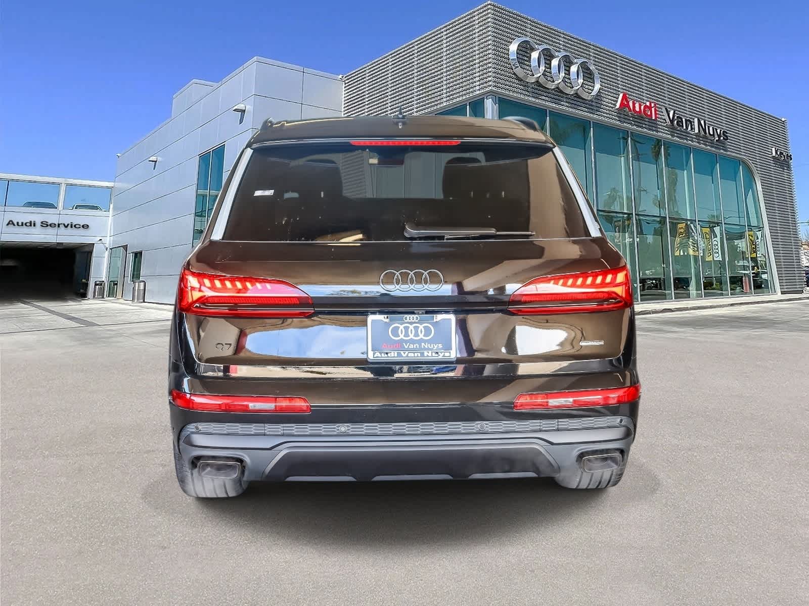 Thumbnail: 2026 Audi Q7 - 5