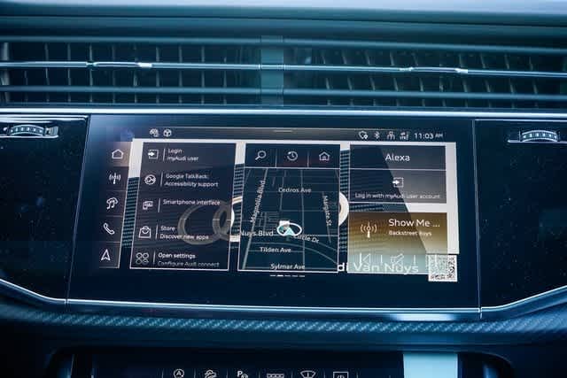 Thumbnail: 2025 Audi RS Q8 - 14