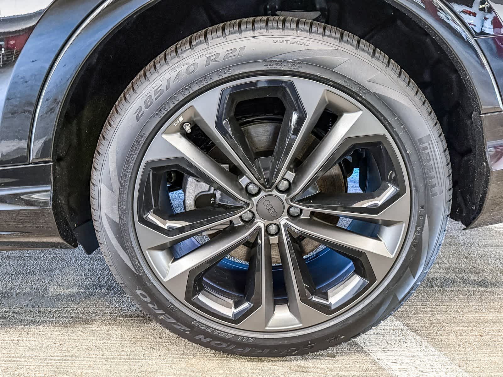 Thumbnail: 2026 Audi Q7 - 8