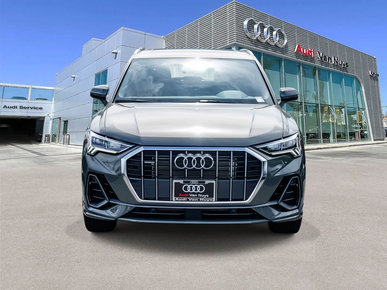 Thumbnail: 2025 Audi Q3 - 6