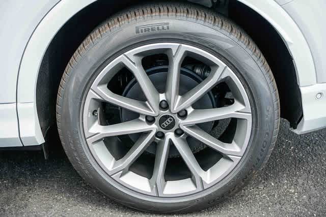 Thumbnail: 2026 Audi Q4 e-tron - 10