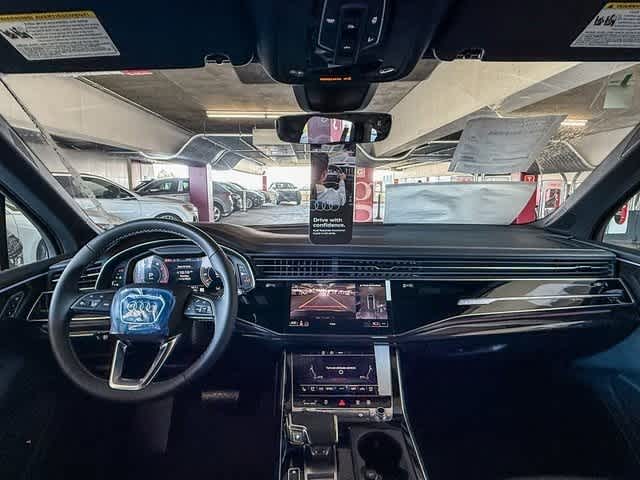 Thumbnail: 2025 Audi Q7 - 12