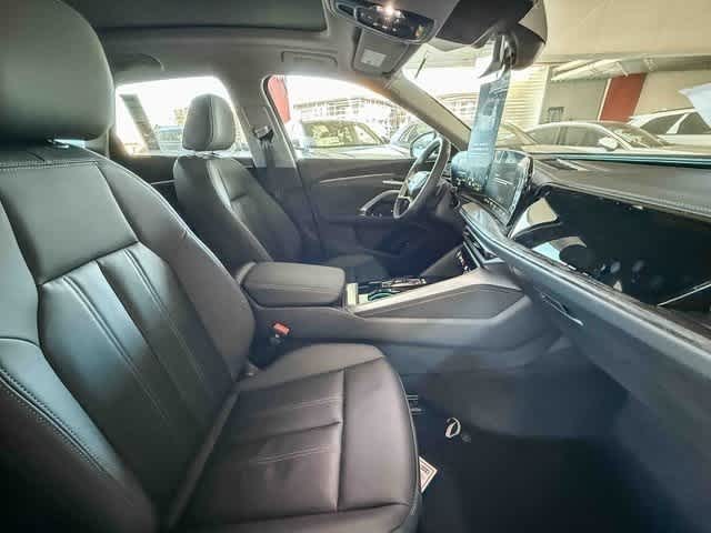 Thumbnail: 2025 Audi Q5 - 17