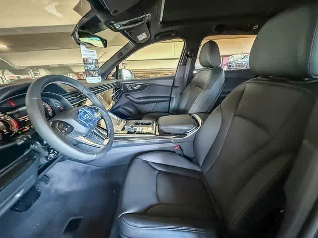 Thumbnail: 2025 Audi Q7 - 19