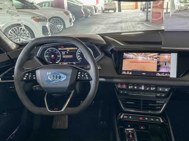 Thumbnail: 2025 Audi e-tron GT - 13