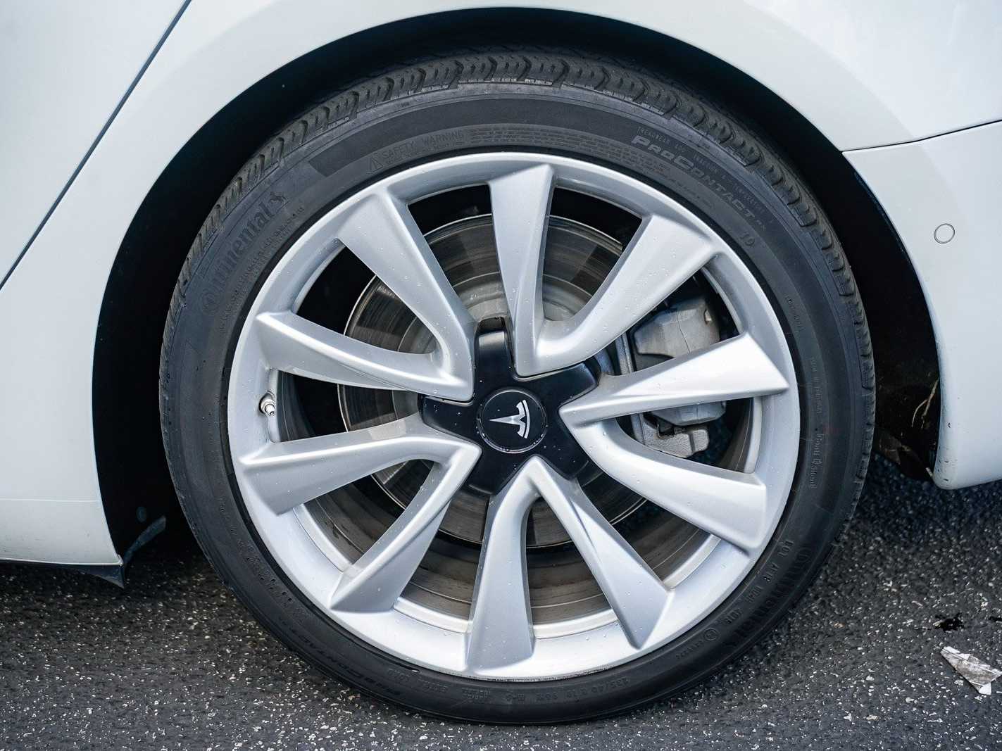 Thumbnail: 2020 Tesla Model 3 - 10