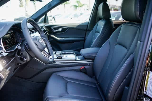 Thumbnail: 2025 Audi Q7 - 17